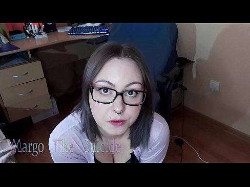❤️ Sexy dievča s okuliarmi hlboko fajčí vibrátor na kameru Šukanie na nás